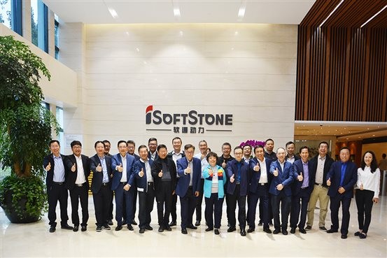 中关村100企业家俱乐部企业做强做大闭门钻研会在99499威尼斯动力召开